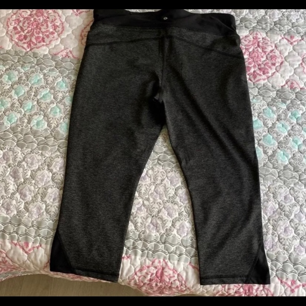 Xersion Capris - Picture 2 of 4